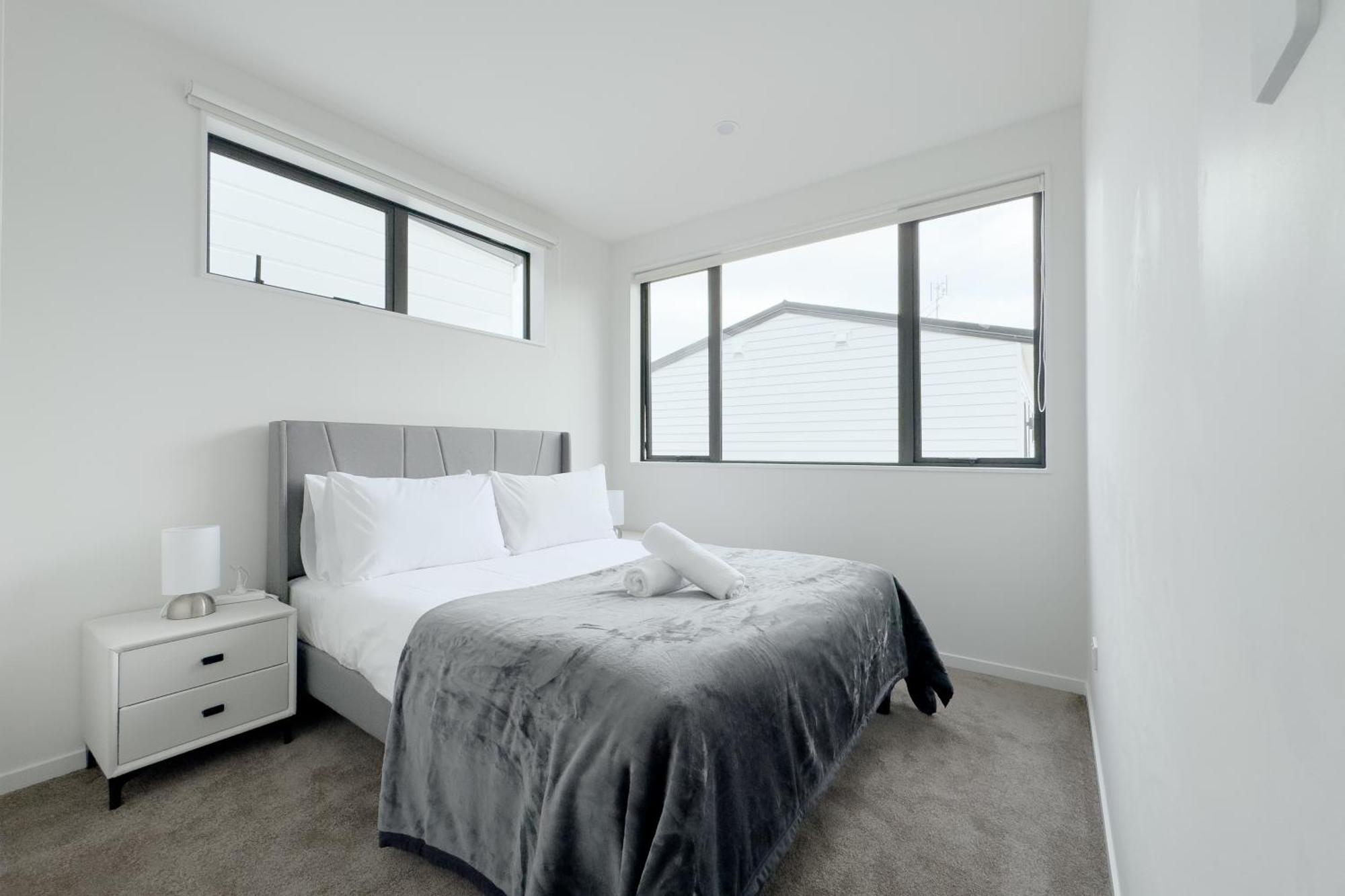 Вилла Modern 3-Bds Townhouse In South Окленд Экстерьер фото
