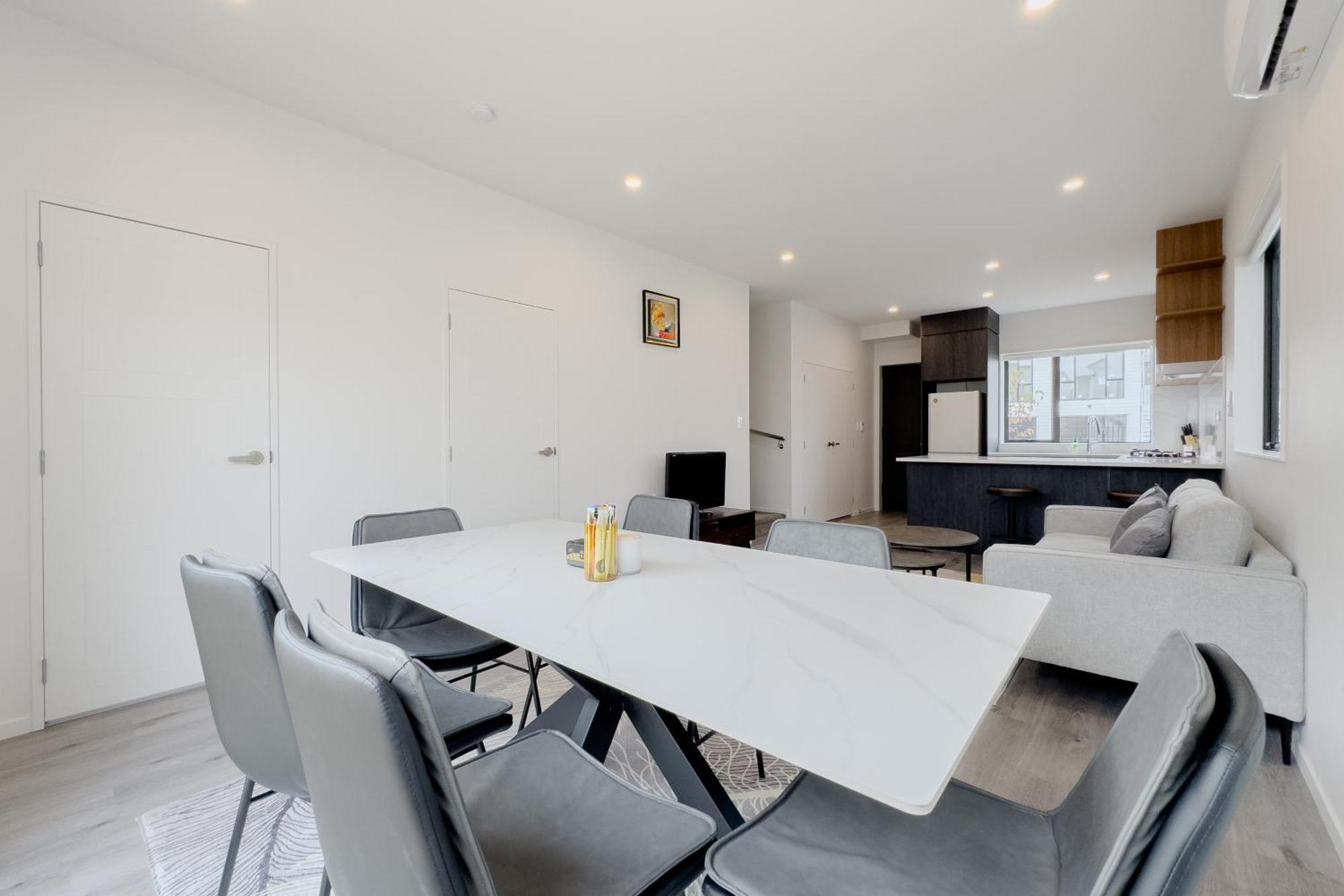 Вилла Modern 3-Bds Townhouse In South Окленд Экстерьер фото