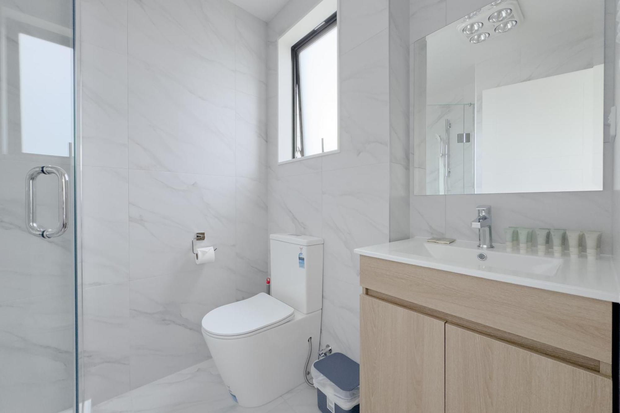 Вилла Modern 3-Bds Townhouse In South Окленд Экстерьер фото